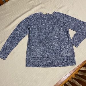 Gap sweater
